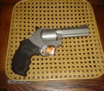 Taurus 992 Tracker, .22 LR/.22 mag.